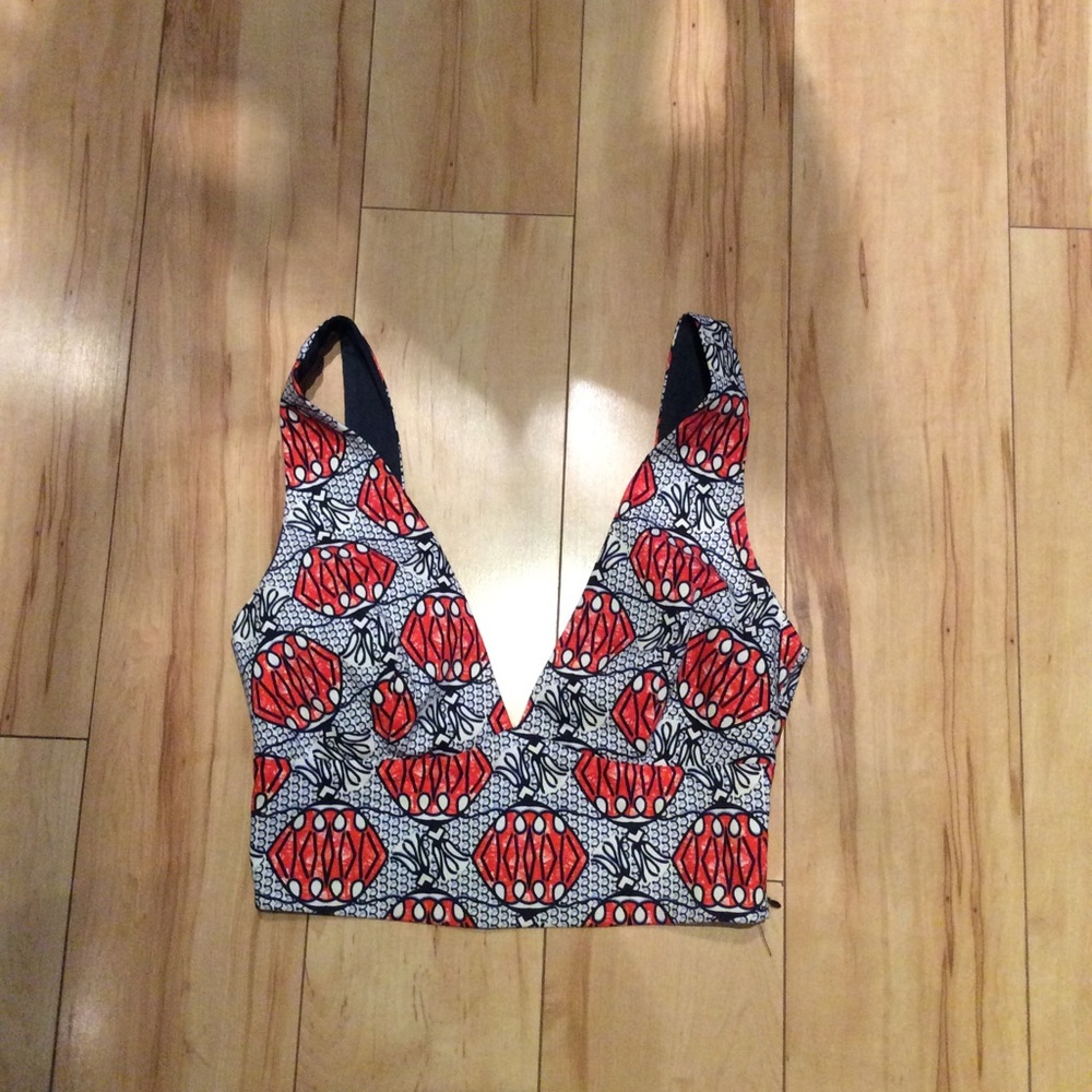 Crop top.